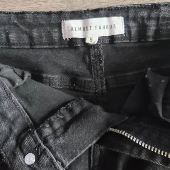 Almost Famous Black Jean Shorts, Ripped High Waist Jean Shorts, Scalloped Shorts - Picture 5 of 5